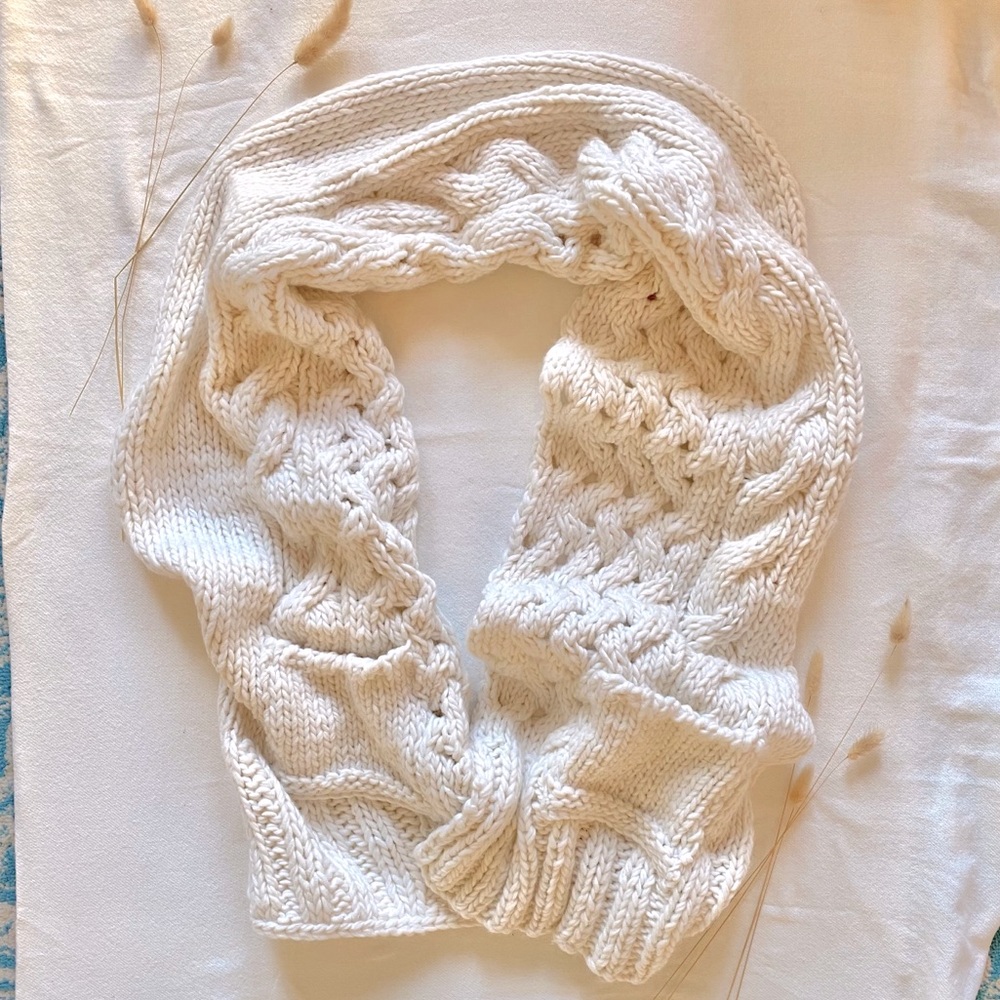 NWOT Chunky Cream Scarf